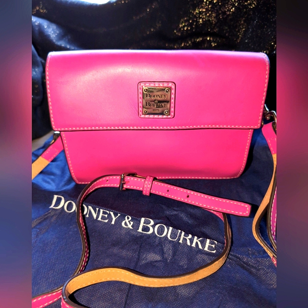 SOLD!        "Dooney & Bourke" Sm. Hot-Pink Leather "Beacon Binocular XBody Bag”